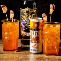 ドリンク　Disney Let's Try the NEW Benevolent Faerie From the Broken Spell Lounge