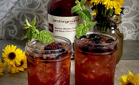 Blackberry Peach Bourbon Smash